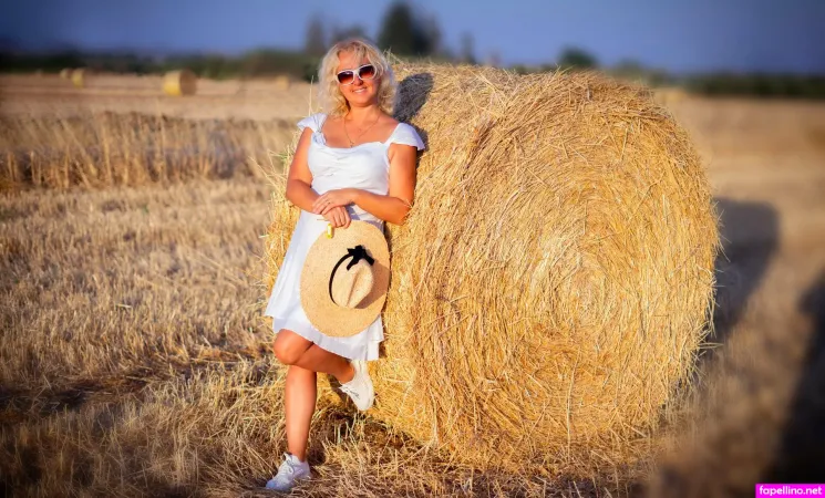 Lana Free Main Profile Photo