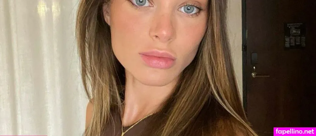 Lana Hoades Main Profile Photo