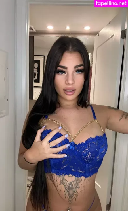 Lana James OnlyFans Thumbnail #J7BOEJXoak