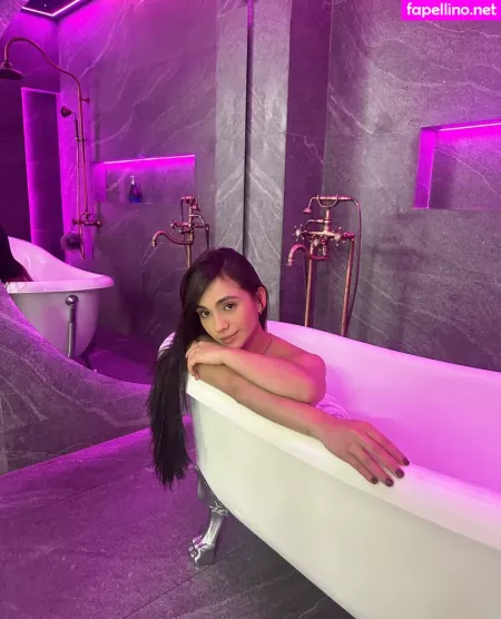 Lana Kane OnlyFans Thumbnail #H9qIddqfeu