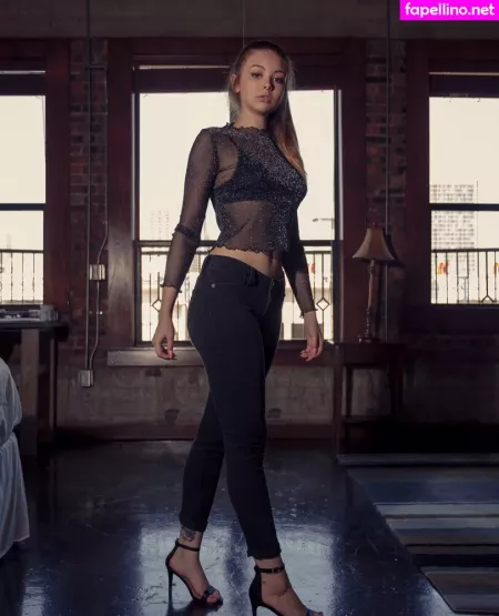 Lana Lea OnlyFans Thumbnail #0UHyP7NBuo