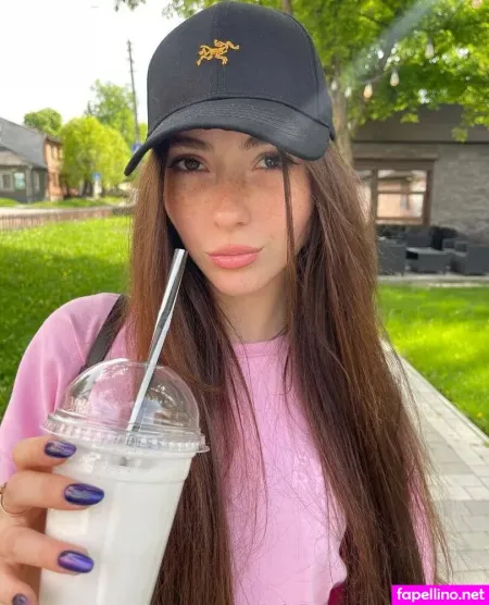 Lana P1xie OnlyFans Thumbnail #Sl1V21g51l