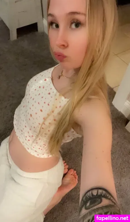 Lana Petrov 1 OnlyFans Thumbnail #G4VNf6S9RC