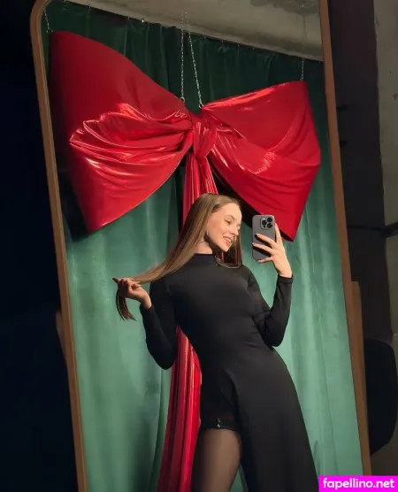 Lana Ren OnlyFans Thumbnail #nIKCzjUpoG