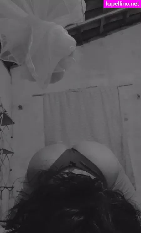 Lana Santhos OnlyFans Thumbnail #bnchYHrRei