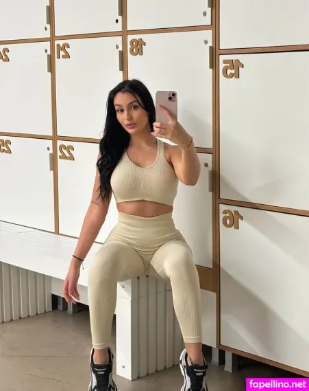 Lanabop OnlyFans Thumbnail #6umbUSxpNw