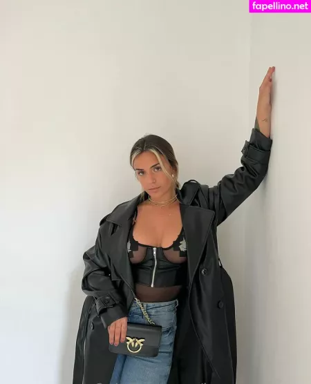 Lanamonroexo OnlyFans Thumbnail #yANWbivJiu