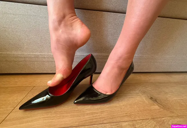 Lanarobertsfeets OnlyFans Thumbnail #OEA0x5FKFZ