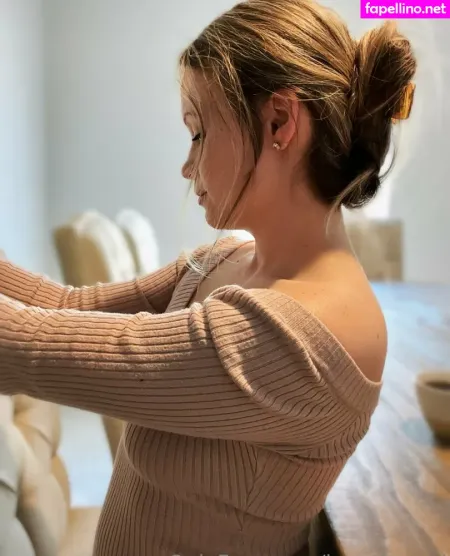 Lanathereal OnlyFans Thumbnail #4wOz2roqBL