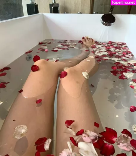 Lanavee OnlyFans Thumbnail #kfsYpeYiiQ