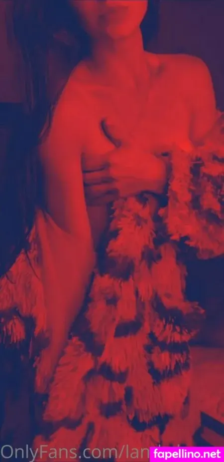 Land Down Under Gal OnlyFans Thumbnail #ktY3ppUkg1