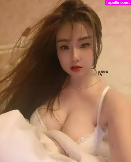 Lanmeirongrong OnlyFans Thumbnail #kdzxTQnAnB