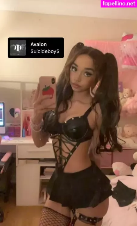Lapbrat Zowey OnlyFans Thumbnail #4qD6WBWOX4