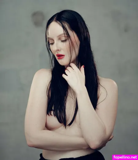 Lapetiteperleofficial OnlyFans Thumbnail #0oHgeB597u