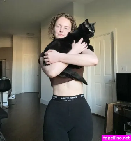 Lapindeneigee OnlyFans Thumbnail #JKwLUMo7w8