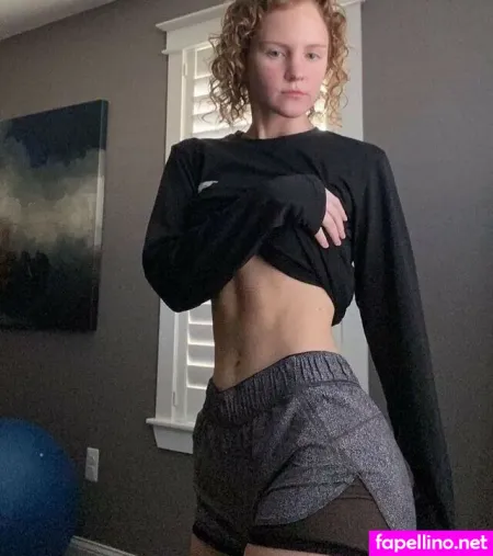 Lapindeneigee OnlyFans Thumbnail #i92eEkuqVC