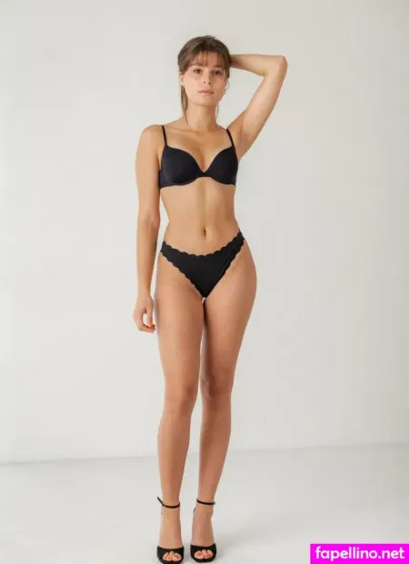 Lara Aylin Winkler OnlyFans Thumbnail #c0uq6Q3EDP