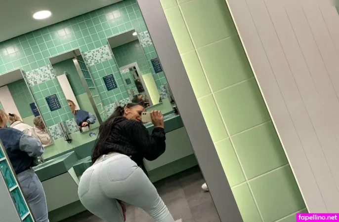 Lara Bttn OnlyFans Thumbnail #R3peQQbklT