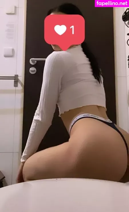 Lara Bttner OnlyFans Thumbnail #IHLF1KiVWf