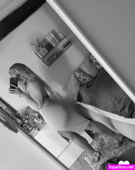Lara Charlotte OnlyFans Thumbnail #2eYKKqQhra