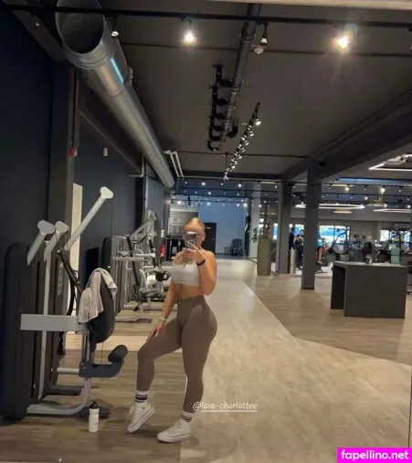 Lara Charlotte OnlyFans Thumbnail #TTCoogzY3s