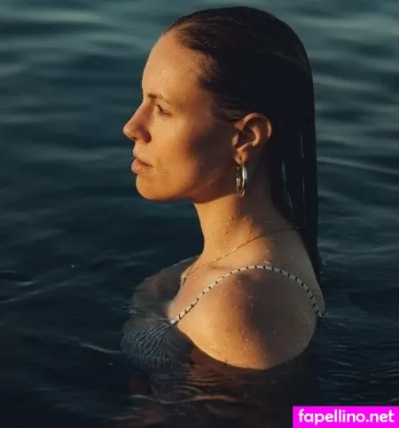 Lara Dandelion Seibert OnlyFans Thumbnail #luAVzSNuGO