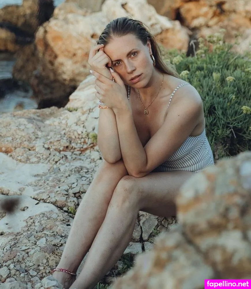 laradandelion Nude Leaked OnlyFans Photo #pwflF6cQNT