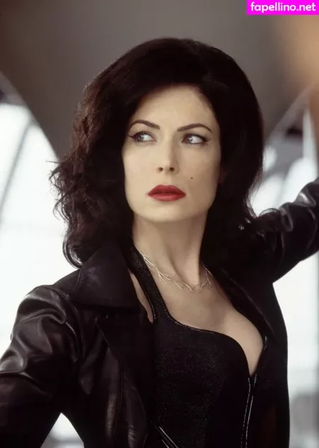 Lara Flynn Boyle OnlyFans Thumbnail #QyqmlhqGGE