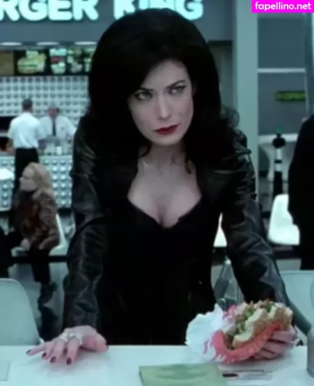 Lara Flynn Boyle OnlyFans Thumbnail #ggdASDpSX9
