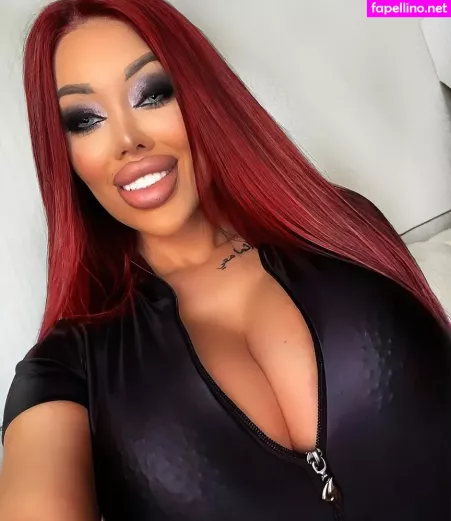 Lara Frost OnlyFans Thumbnail #TnH7boYFjt
