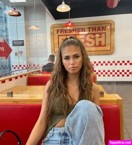 Lara Giorr OnlyFans Thumbnail #x7rb2f0JxN