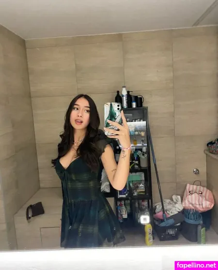 Lara Held OnlyFans Thumbnail #28GXe80QYI