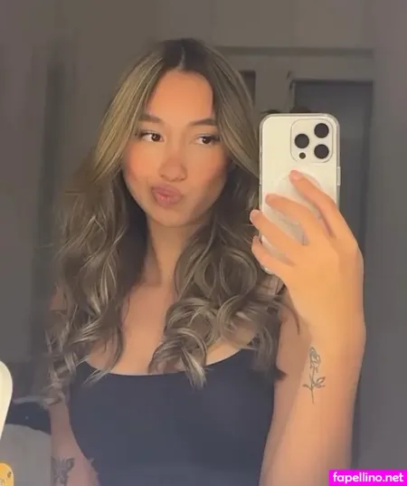 Lara Held OnlyFans Thumbnail #k2Xk19Zuok