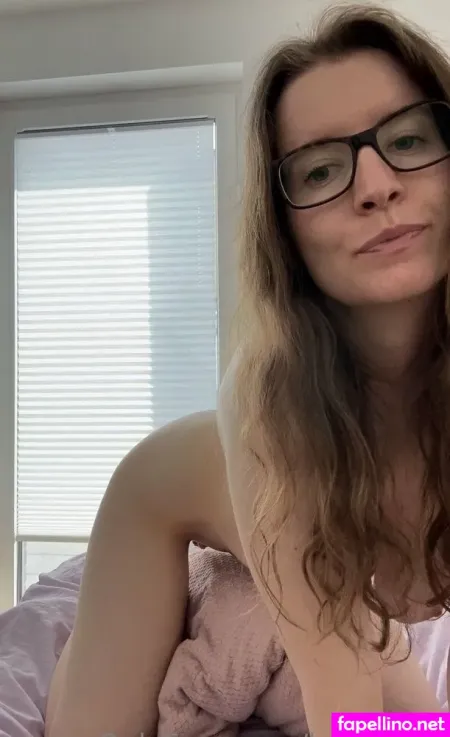 Lara Heller 6 OnlyFans Thumbnail #VvRzuLWOWI