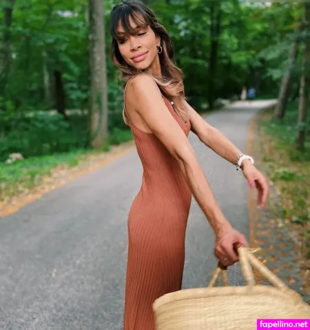 Lara Helmer OnlyFans Thumbnail #W2mUrJeMOL