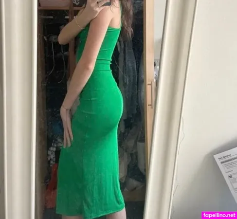 Lara Hopkins OnlyFans Thumbnail #iBzWZoofDP