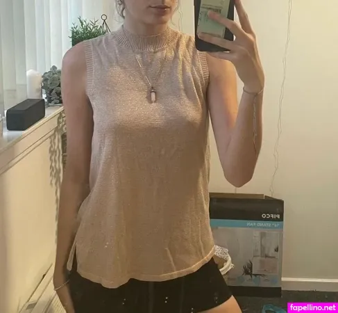 Lara Hopkins OnlyFans Thumbnail #tzWP6Yxot7