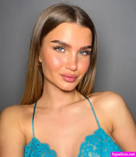 Lara Laen OnlyFans Thumbnail #2CqLnAGE1U