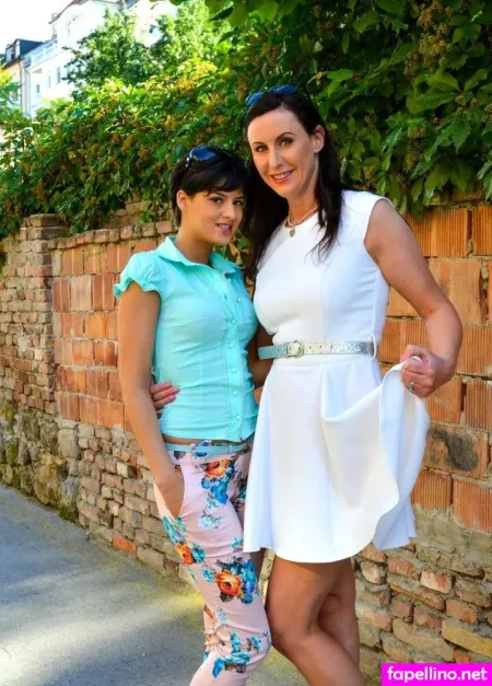 Lara Latex OnlyFans Thumbnail #mkeVxFxoK8