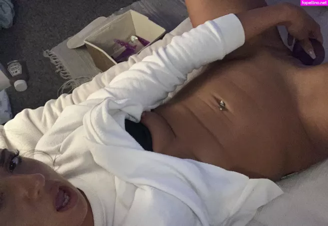 Lara Lee OnlyFans Thumbnail #uPezgjAoSM