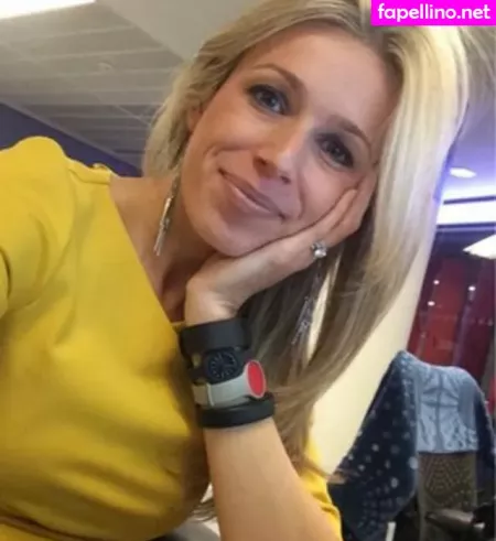 Lara Lewington OnlyFans Thumbnail #AkGI4fPu8Z