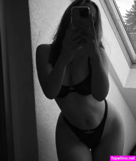 Lara Mde OnlyFans Thumbnail #DchnbtEitR