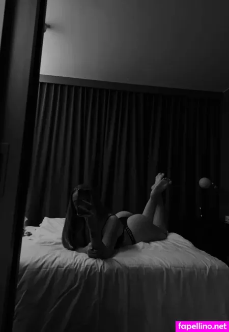 Lara Mde OnlyFans Thumbnail #j0F4cZPxAX