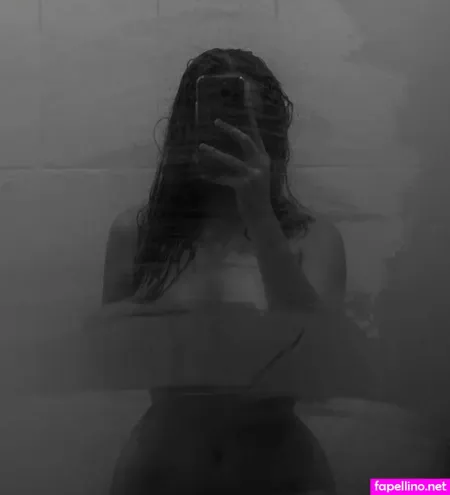 Lara Mde OnlyFans Thumbnail #yCeOMTGAGZ