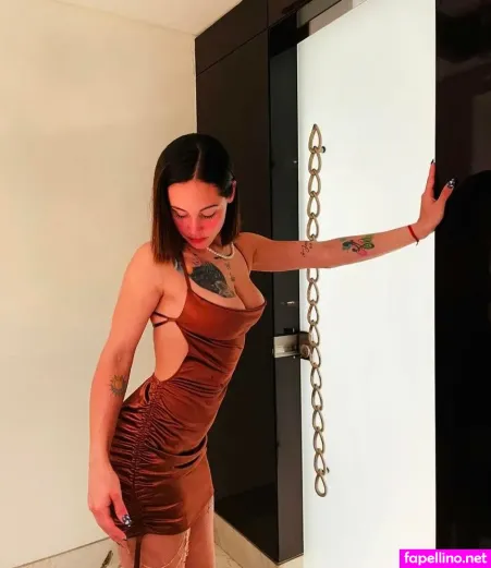 Lara Naomi Main Profile Photo