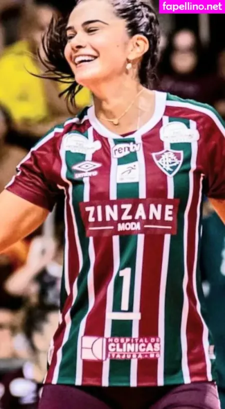 Lara Nobre OnlyFans Thumbnail #0OxMJ9GeOL