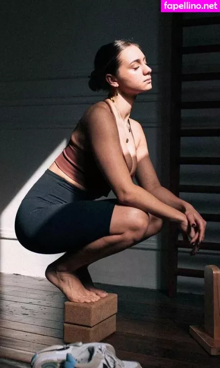 Lara Puschmann OnlyFans Thumbnail #xf81mG1pZG