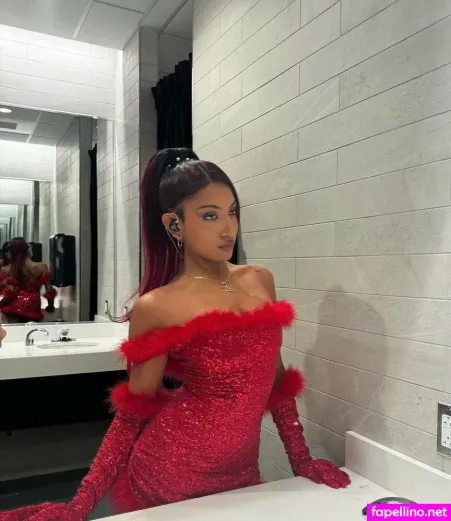 Lara Raj OnlyFans Thumbnail #L1WPFWEbuz