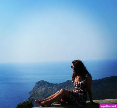 Lara Rose 4 Main Profile Photo