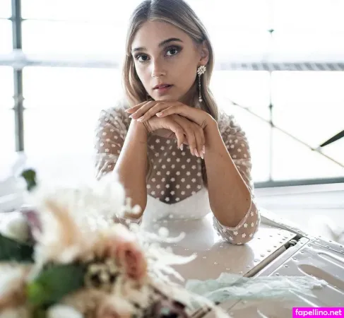 Lara Spengler OnlyFans Thumbnail #ZB2TpMW2oY